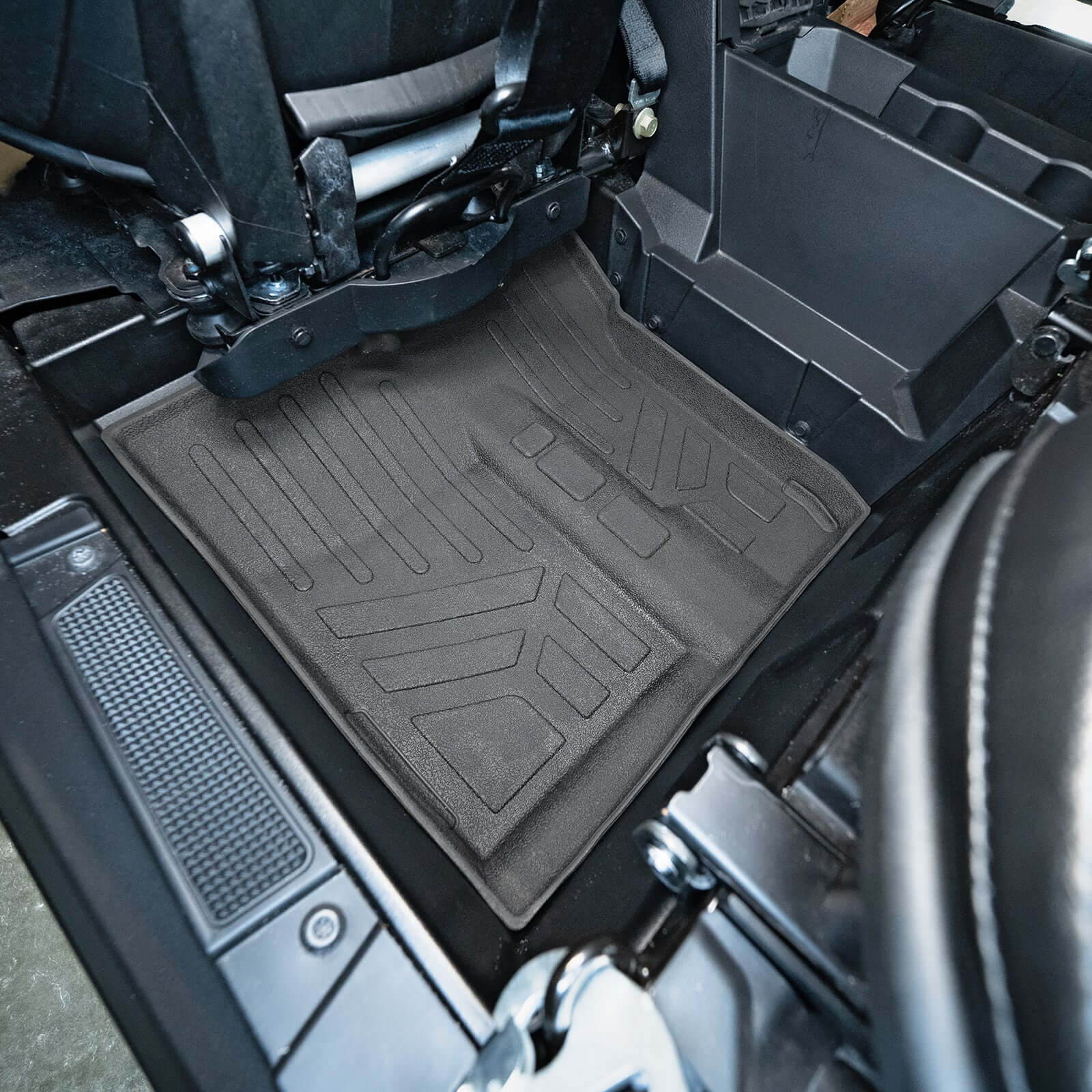 2nd Row Rugged Rubber Mat Set